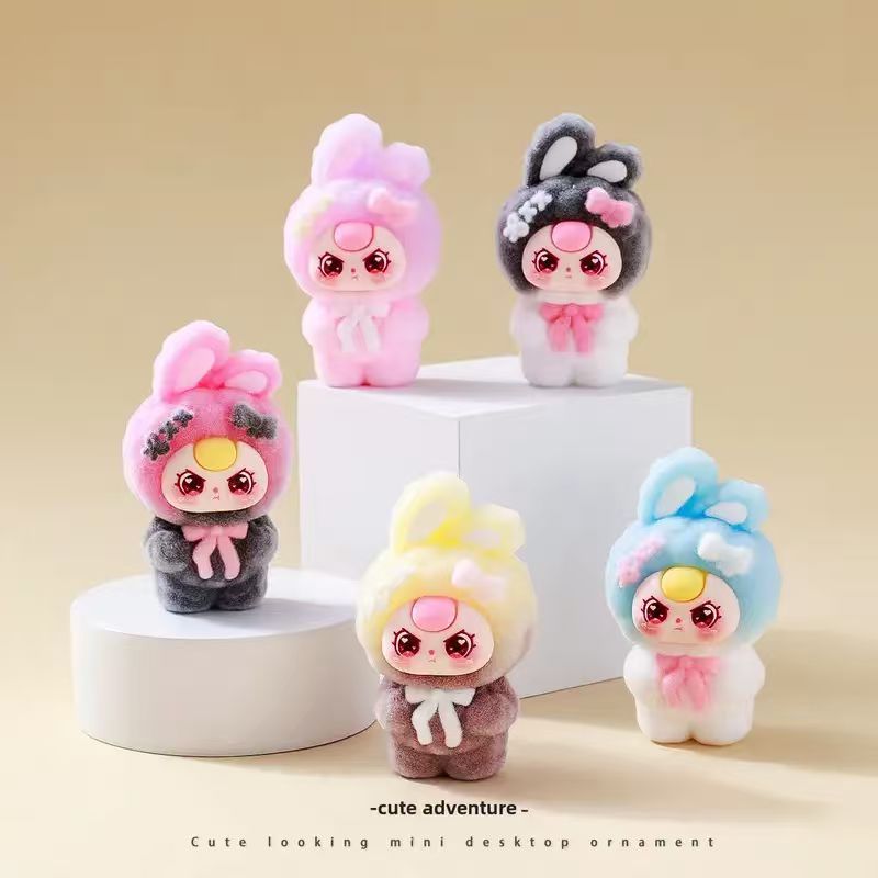Hot Genuine Mini Figures Deskt - đánh giá và giá Car Accessories Girl