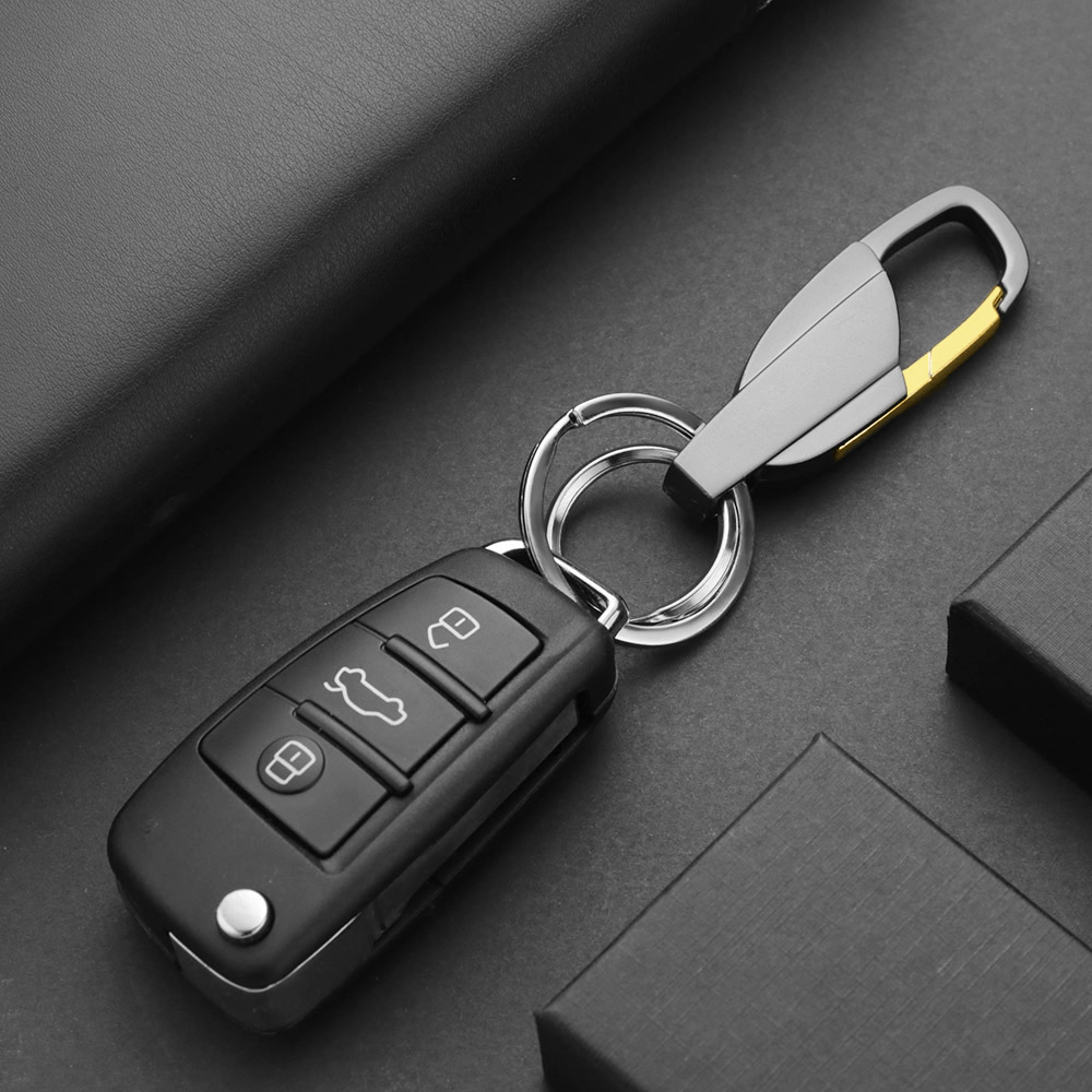 Cá Tính Chữ Móc Khóa Nam Dây C - đánh giá và giá Car Accessories Name